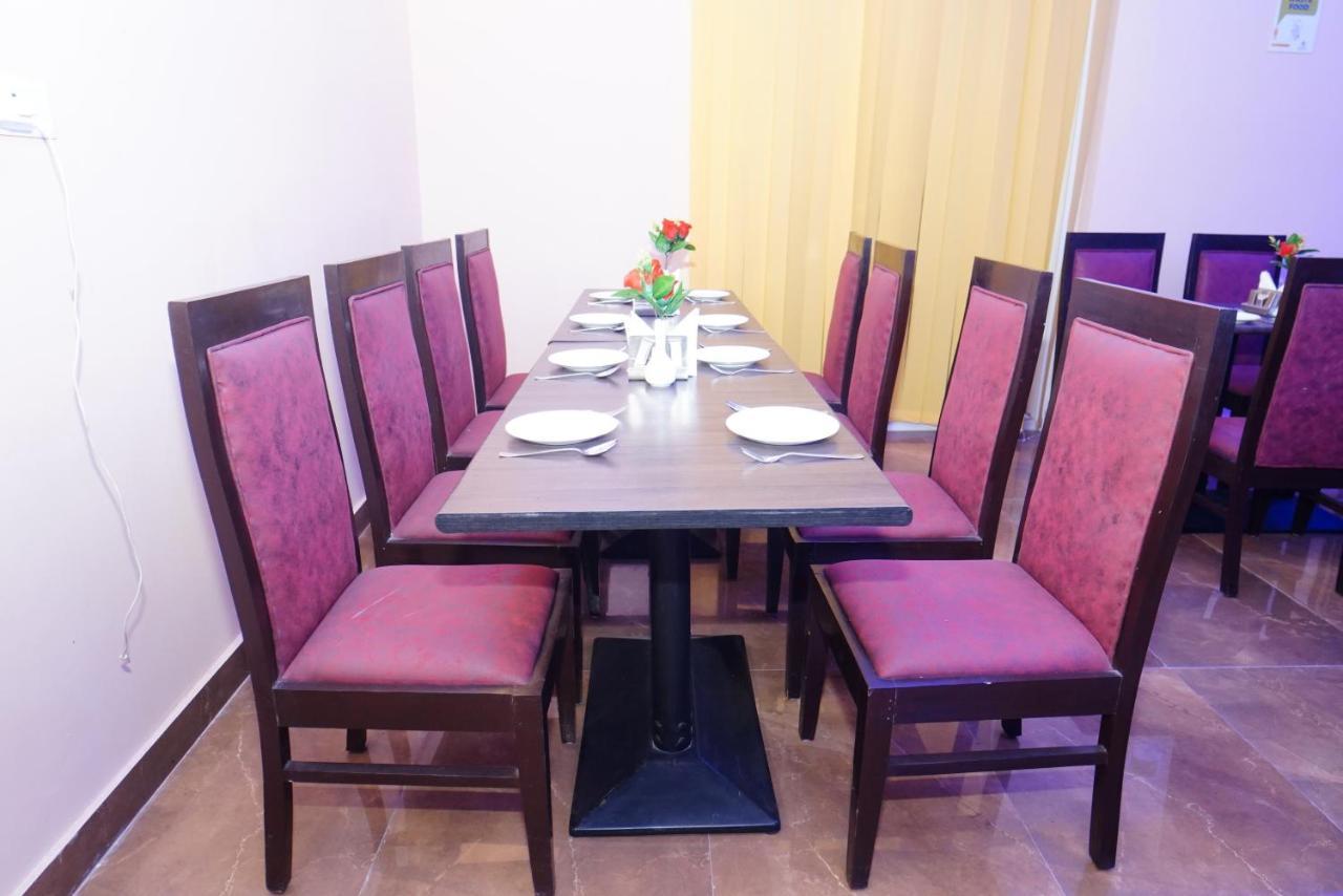 Expomart Inn Greater Noida Bagian luar foto
