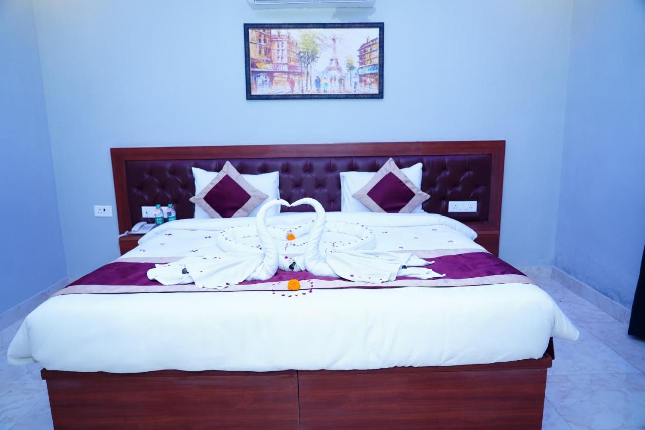 Expomart Inn Greater Noida Bagian luar foto