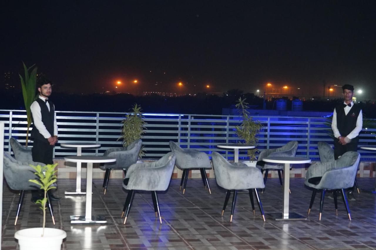 Expomart Inn Greater Noida Bagian luar foto
