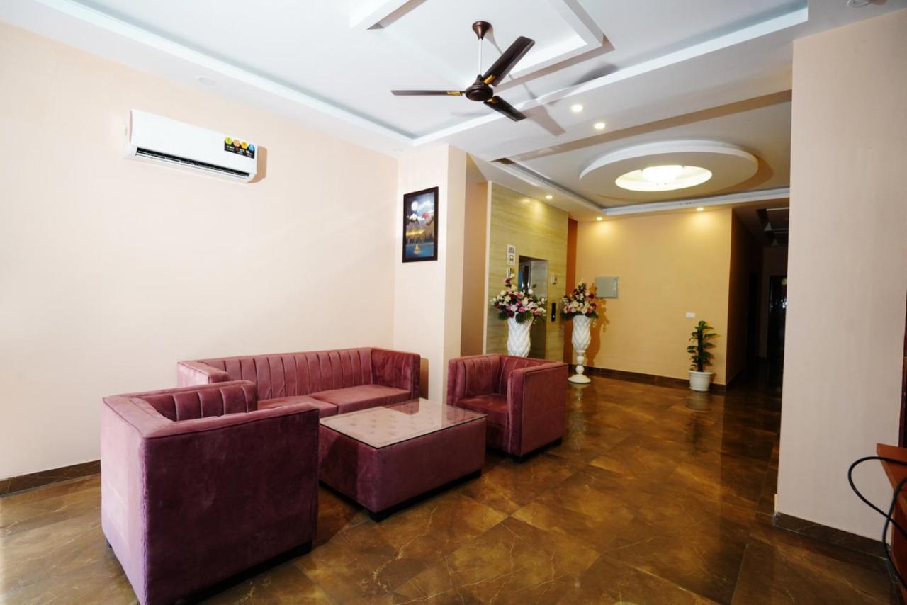 Expomart Inn Greater Noida Bagian luar foto