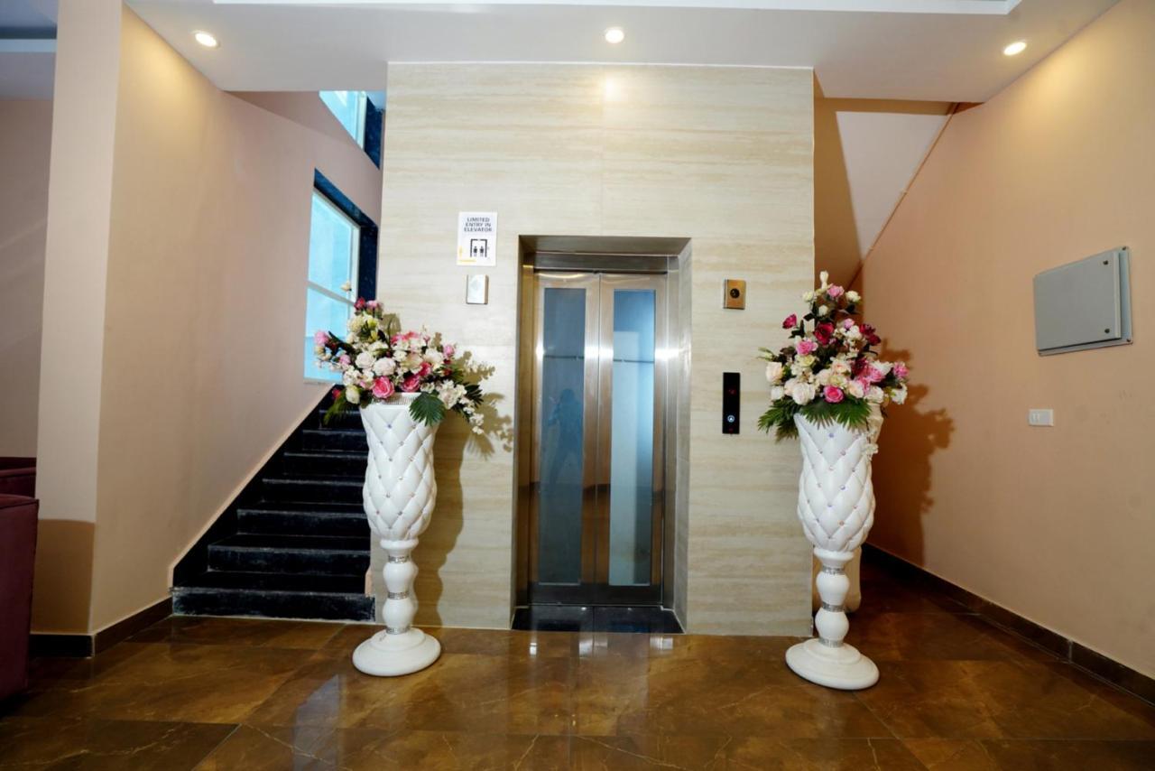 Expomart Inn Greater Noida Bagian luar foto